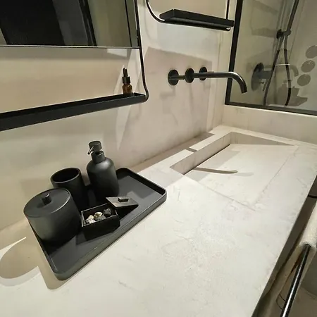 Premium Loft Apartments-city Center Parking By Urban Escape