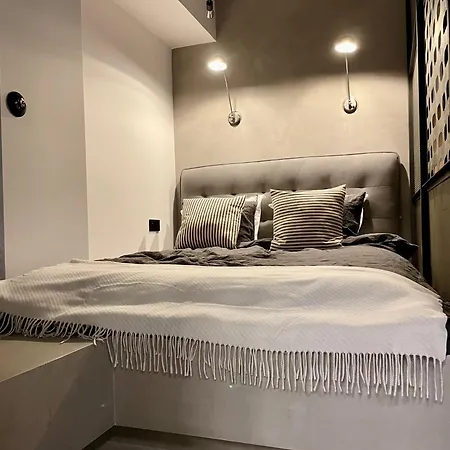 Premium Loft Apartments-city Center Parking By Urban Escape *