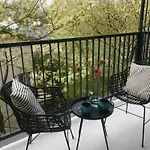 아파트 Premium Loft Apartments-city Center Parking By Urban Escape